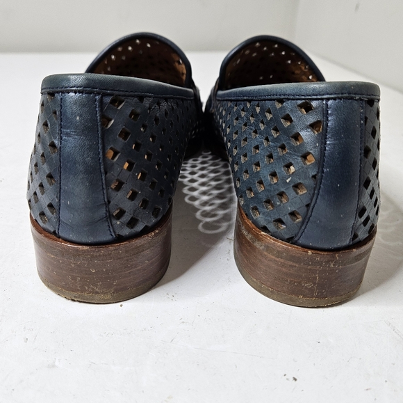 Aquatalia Sheryl Loafers Perforated Leather Heeled Navy Blue Women's 8 - Picture 3 of 9